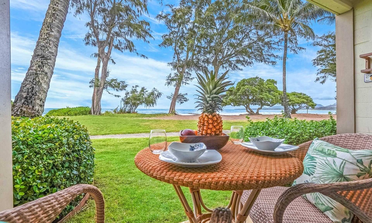 Wailua Apartment | View Beachfront, Split AC, Pool Hot Tub, King Bed