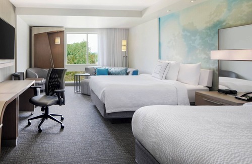 Wayne Hotel | Courtyard by Marriott Wayne Fairfield