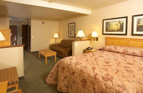 Crivitz Hotel | Crivitz Lodge