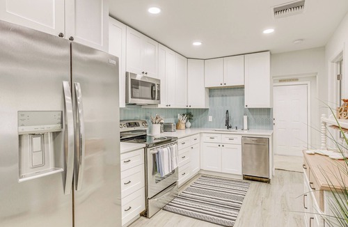 Juno Ridge Cottage | Heated Pool + Backyard: North Palm Beach Retreat!