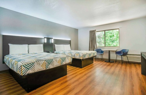 City Central Hotel | Motel 6 Gresham, OR - Portland