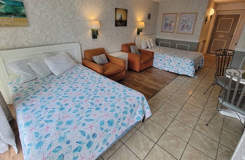 Myrtle Beach Condo | Pool Side Studio at the Wave Rider! Unit 328