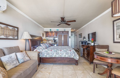Wailua Apartment | View Beachfront, Split AC, Pool Hot Tub, King Bed