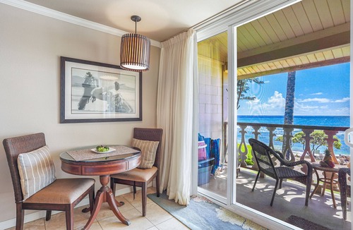 Wailua Apartment | View Beachfront, Split AC, Pool Hot Tub, King Bed