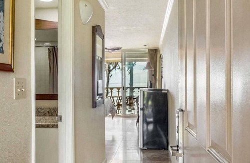 Wailua Apartment | View Beachfront, Split AC, Pool Hot Tub, King Bed
