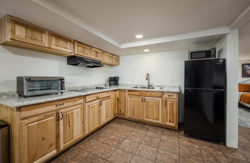 Moab Apartment | Violet @ Stella Ruby Cottages - Steps to Downtown