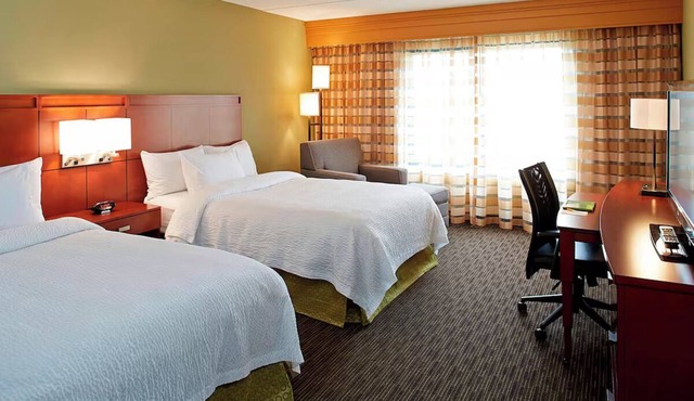 2 Queen | Marriott Ithaca | Free Airport Shuttle, Cornell Minutes, Indoor Pool