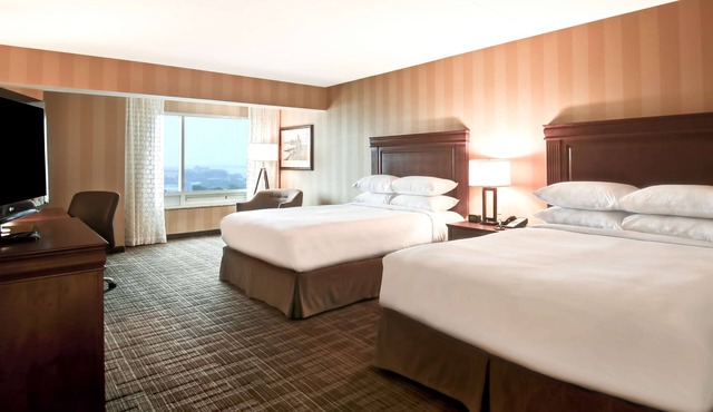 DoubleTree Fallsview Resort & Spa by Hilton Niagara Falls in Niagara Falls