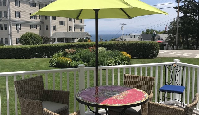 Ogunquit's "The Shore Thing" - Ocean Views and Best Walk Score!