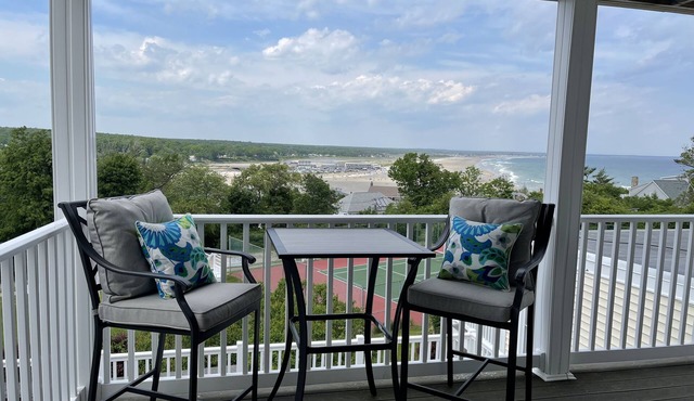 One bedroom third floor unit at The Lookout