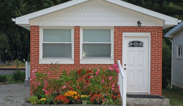Tiny Home Between Decatur & Springfield 1 mile north of I-72